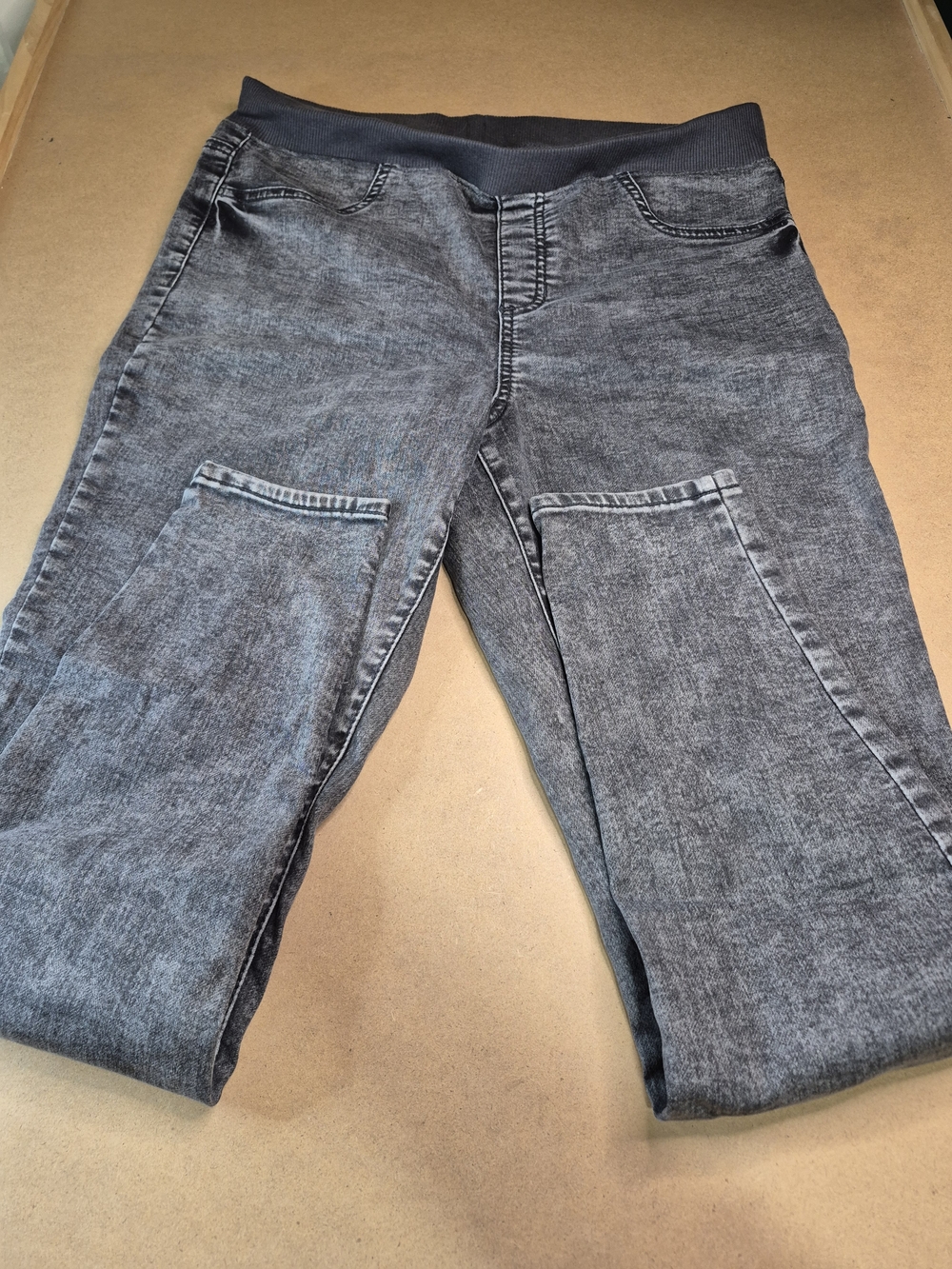 No Boundaries Gray Acid Wash Jeggings